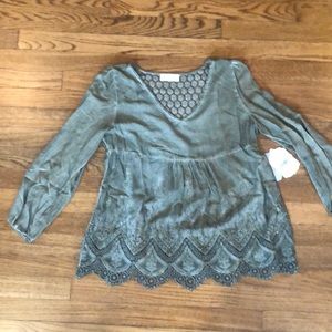 Altar’d state olive blouse